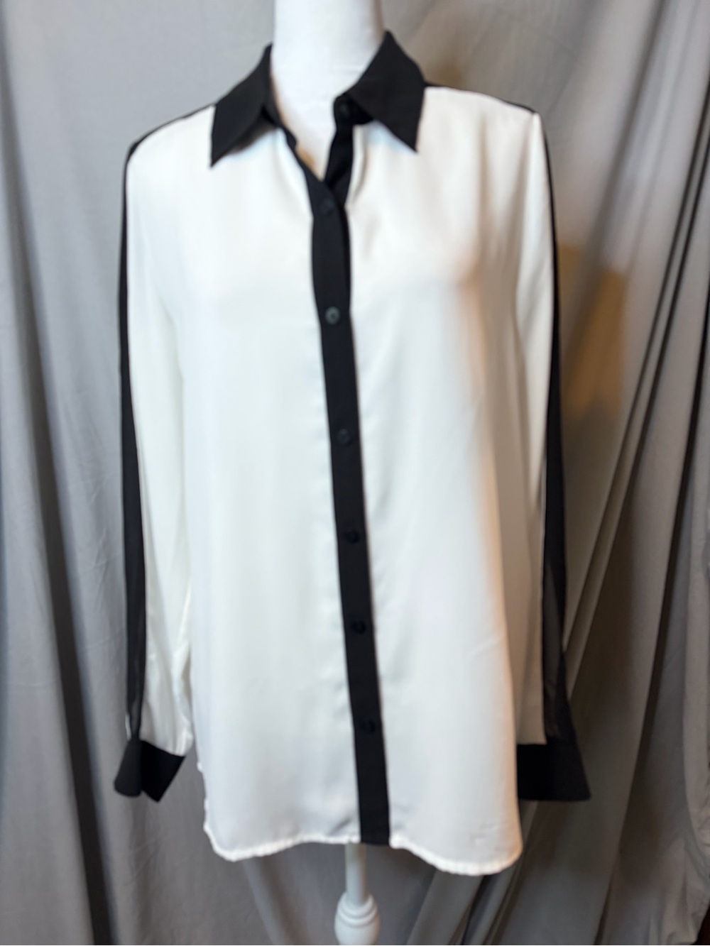 Decree Black and White Contrast Button-Down Sheer Blouse sz M